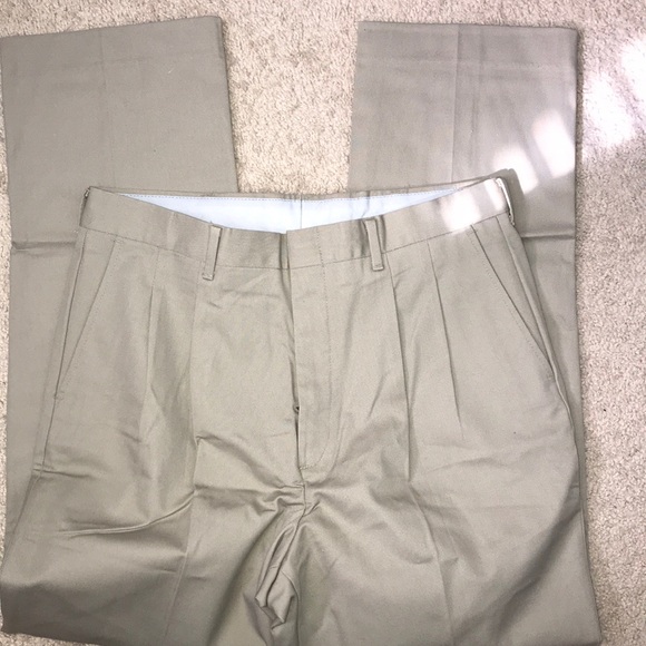 EDWARDS TRADITIONAL PLEATED KHAKIS 34X30 - Picture 6 of 9